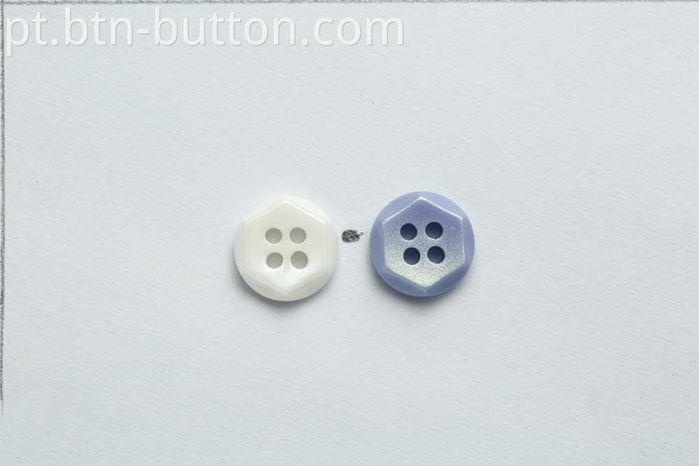Pentagonal magnetic buttons for shirts